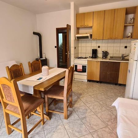 Apartmani Jelena Petrcane Bilik gambar