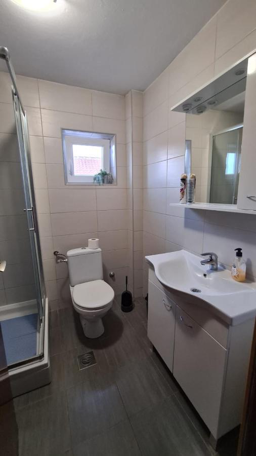 Apartmani Jelena Petrcane Luaran gambar