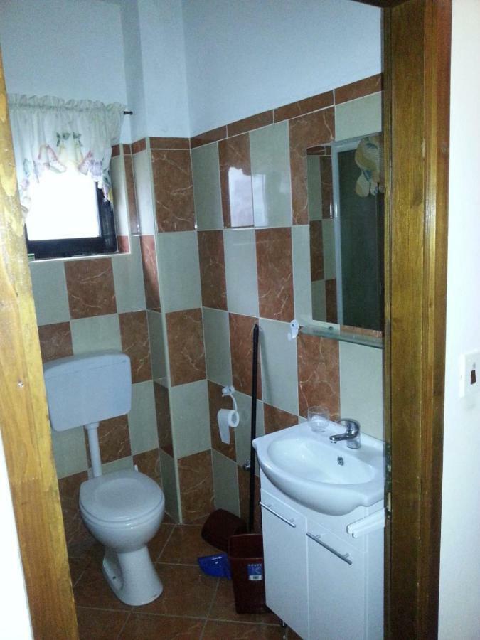 Apartmani Jelena Petrcane Luaran gambar